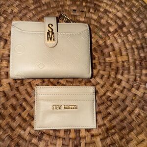 Steve Madden Off-White Leather Card Holder with Gold Logo